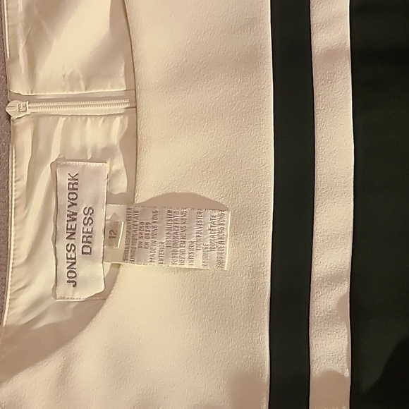 Dress - Picture 1 of 4